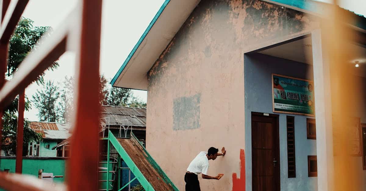 découvrez nos conseils d'entretien pour la peinture extérieure. apprenez à prolonger la durée de vie de vos surfaces peintes, à choisir les bons matériaux et à assurer un rendu esthétique impeccable.